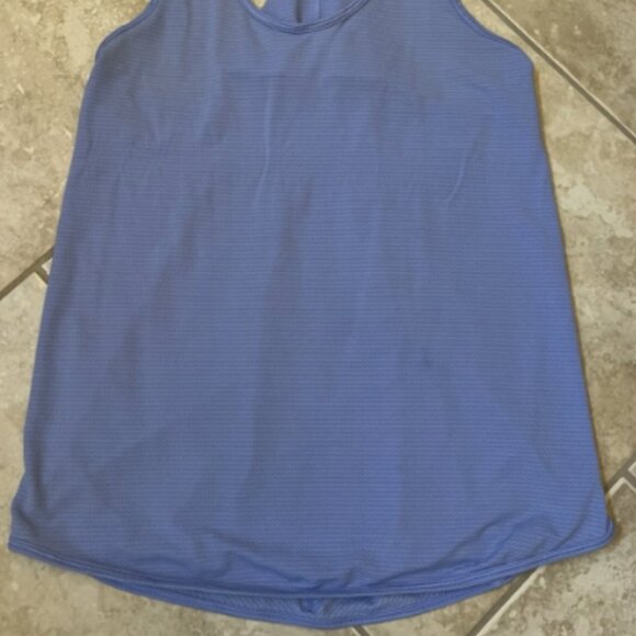 Lululemon Essential Tank Pleated Racerback Women's Size 8 Light Blue Sleeveless - Picture 4 of 10